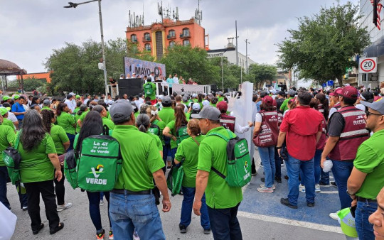 Se apoderan PVEM y MORENA de Desfile Obrero; trabajadores reprochan